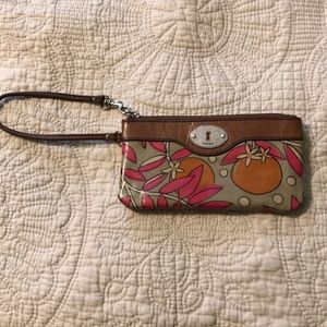 Adorable small Fossil Wristlet